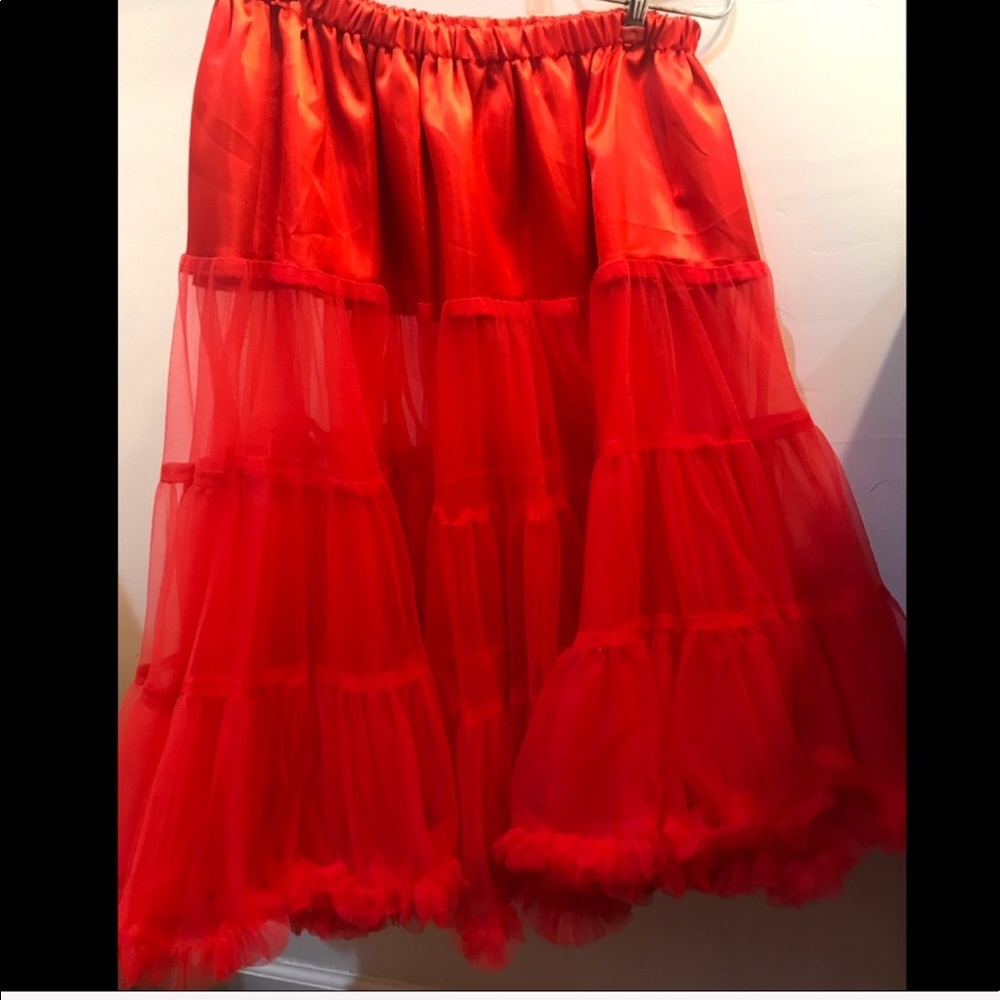 NWOT Red Flowing Petticoat